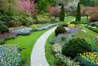 Landscaped Garden at Sunteck Sky Park